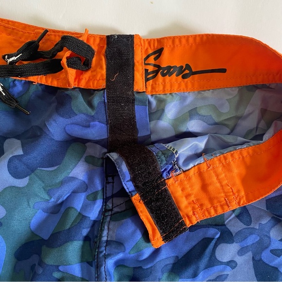 Maui and Sons Blue Camo boy’s board shorts size 16. - Picture 10 of 10